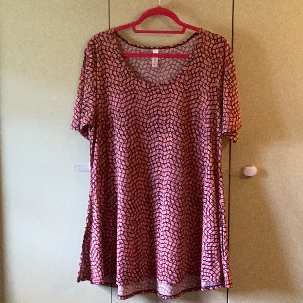 LulaRoe Perfect T Swing Top